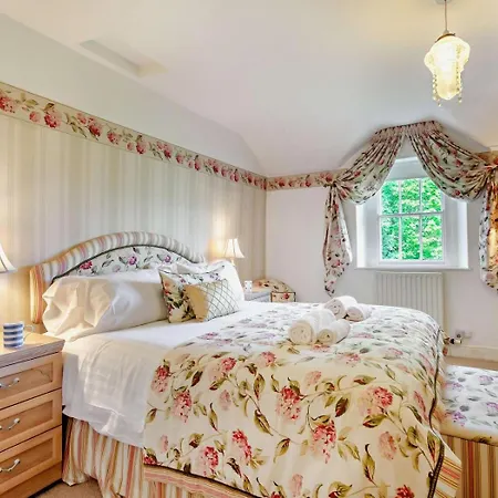 Holiday home 3 Bed In Ullswater Sz398 *