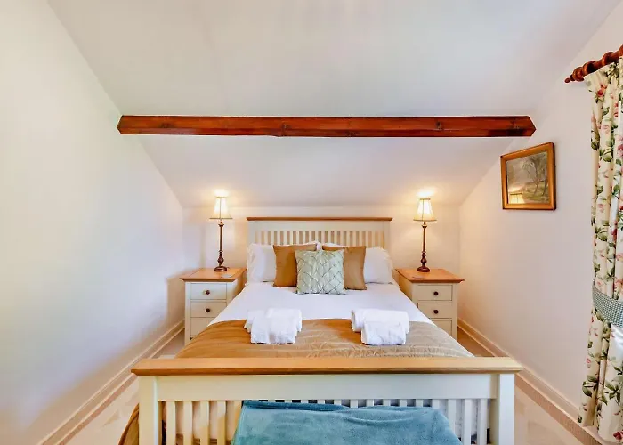 3 Bed In Penrith Oc-sz398 *