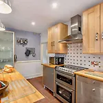 3 Bed In Penrith Oc-sz398 *
